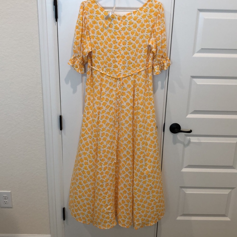 NWT Faithfull The Brand Floral Print Linnie Midi Dress SIZE 8 Large